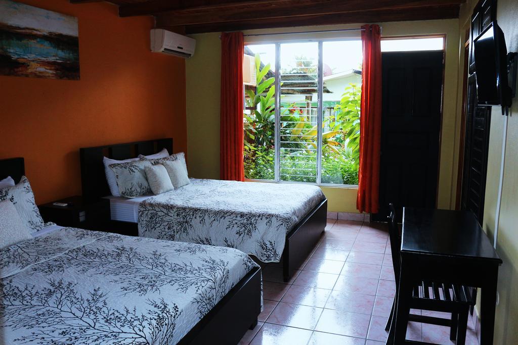Hotel Las Flores Fortuna La Fortuna Exterior foto