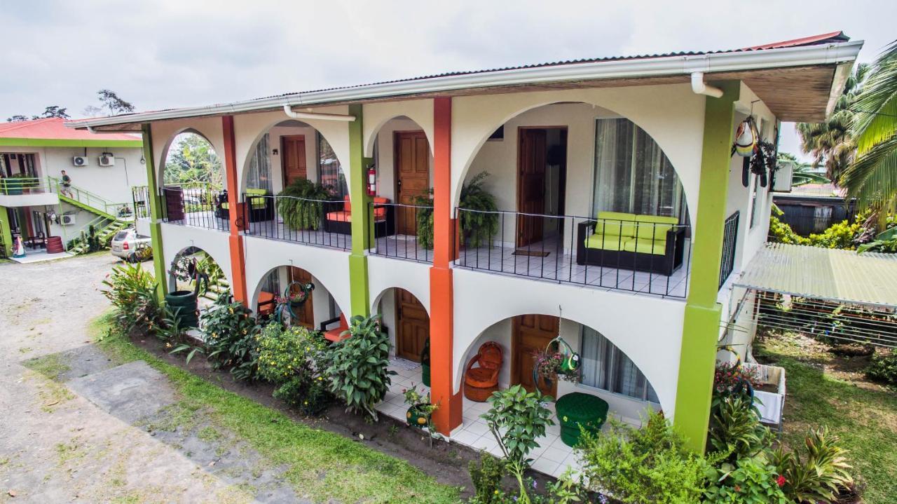 Hotel Las Flores Fortuna La Fortuna Exterior foto